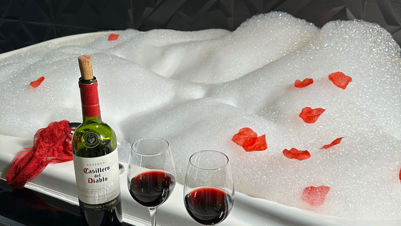 Escolher um motel só pela foto pode ser um erro. A diferença do Gran Motel está na experiência.